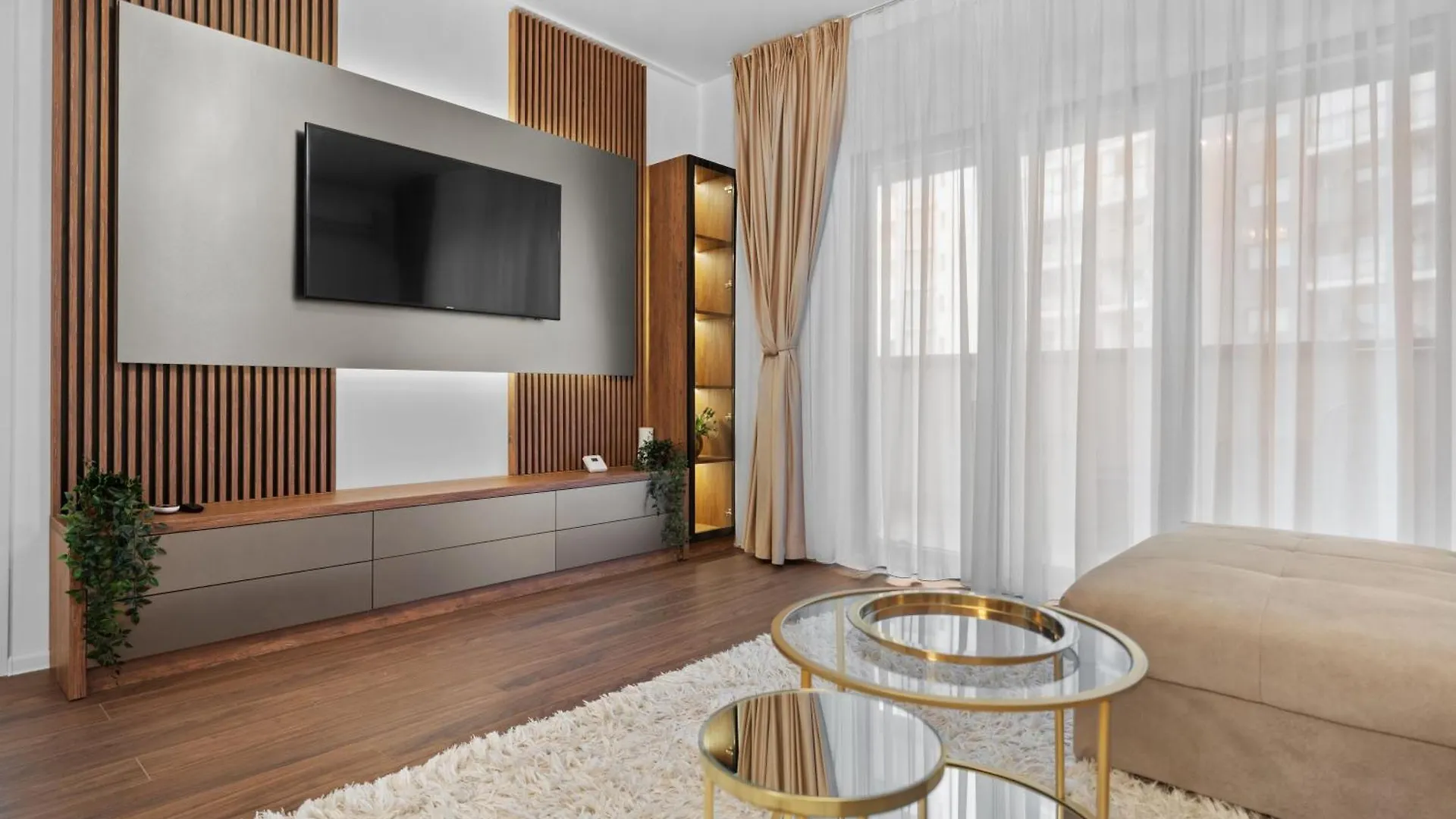 Stylish Gold Accents Apartamento Bucareste