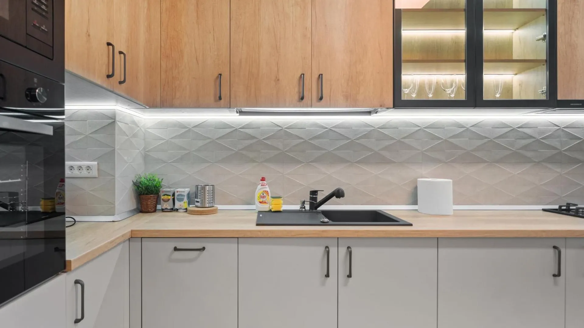 Stylish Gold Accents Apartamento Bucareste