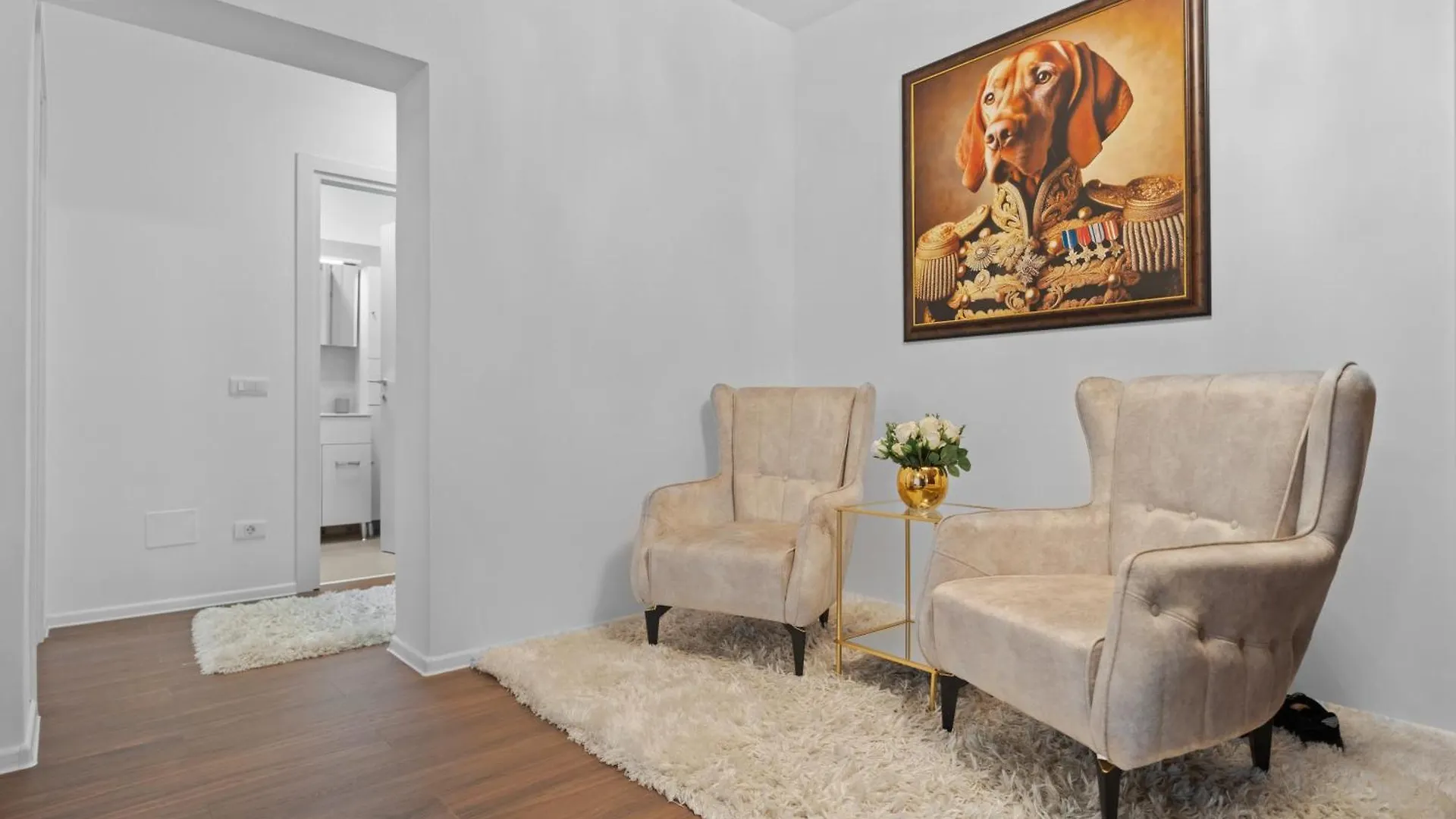 Stylish Gold Accents Apartamento Bucareste 0*,