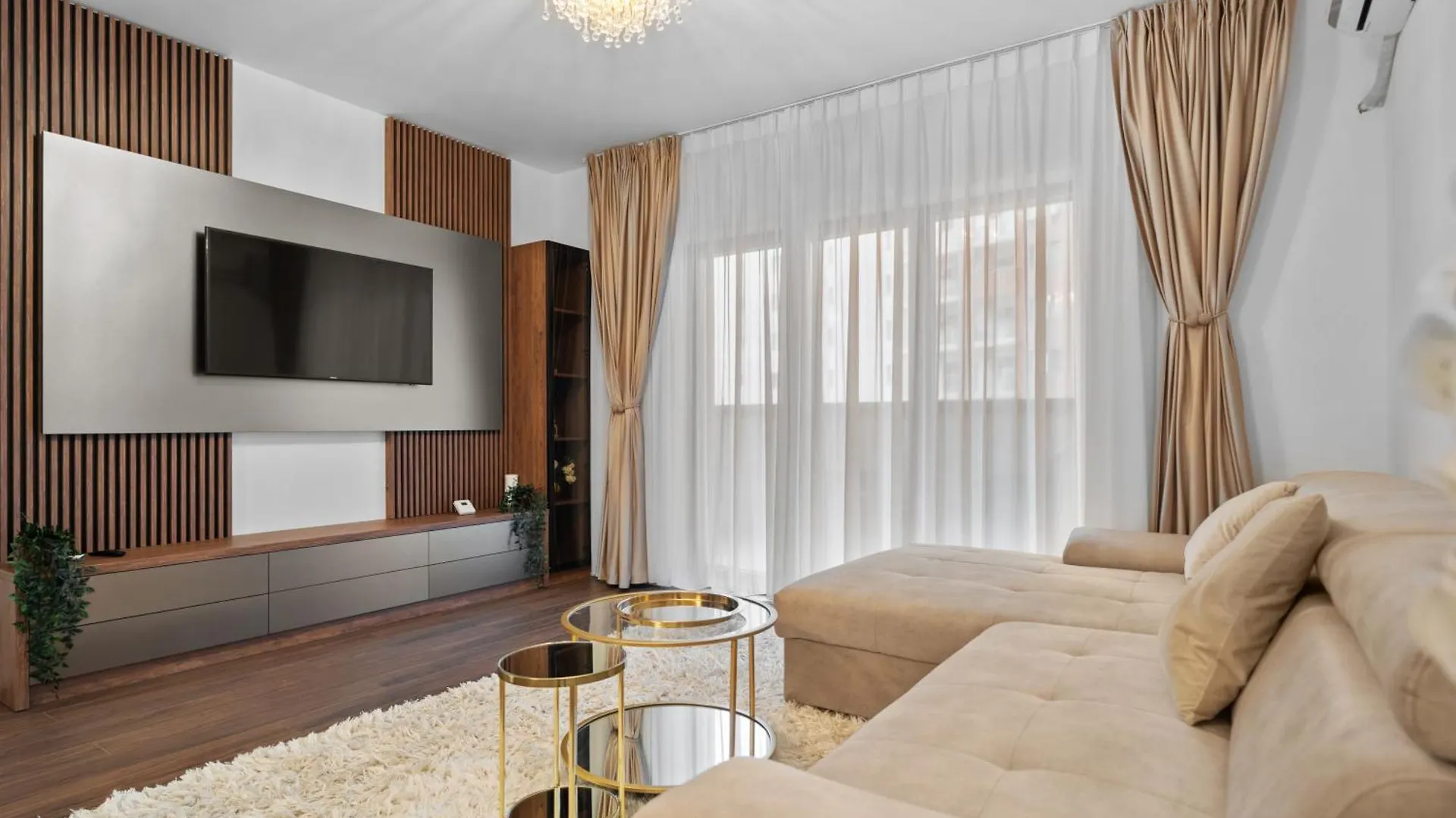 Stylish Gold Accents Apartamento Bucareste