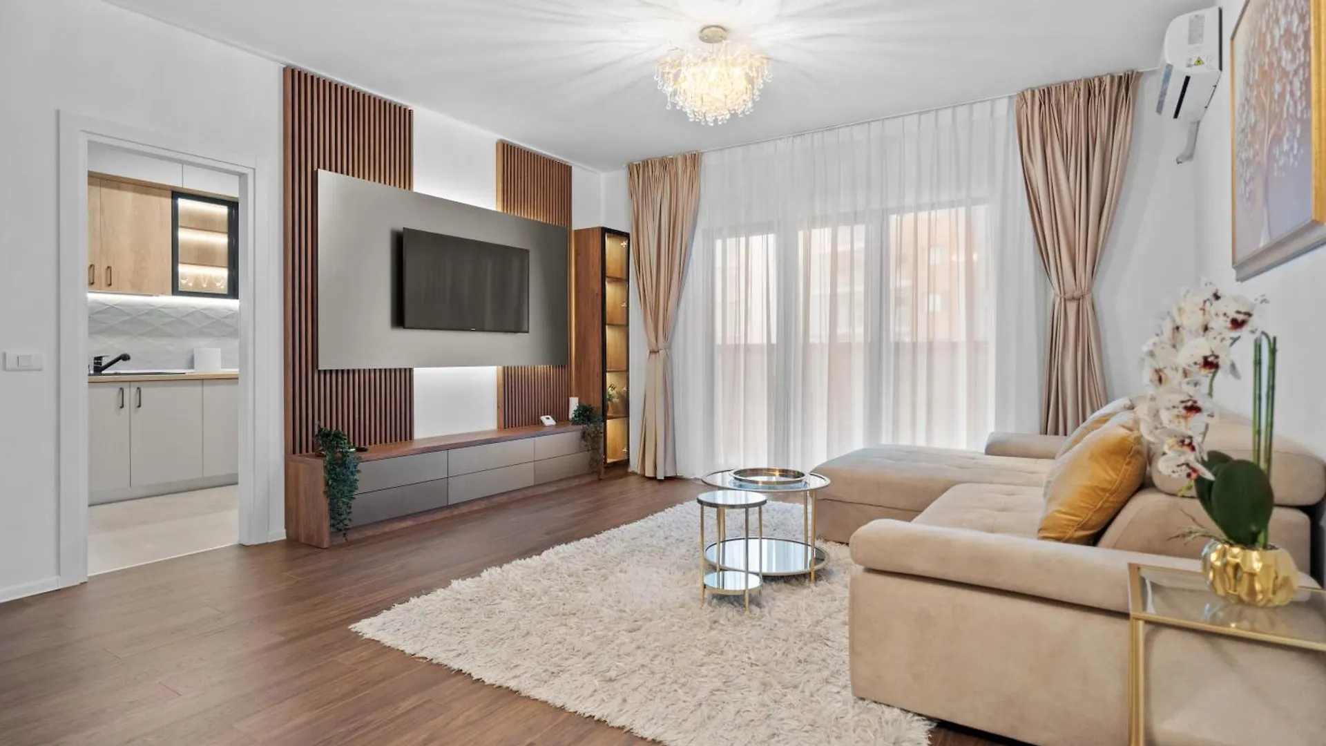 Stylish Gold Accents Apartamento Bucareste